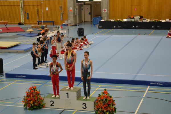 Photo 27 – Genevoise au Bois-des-Frères (2-3 mai)