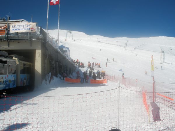 Photo 66 – Jeux Internationaux pour Ecoliers à Montreux (février)